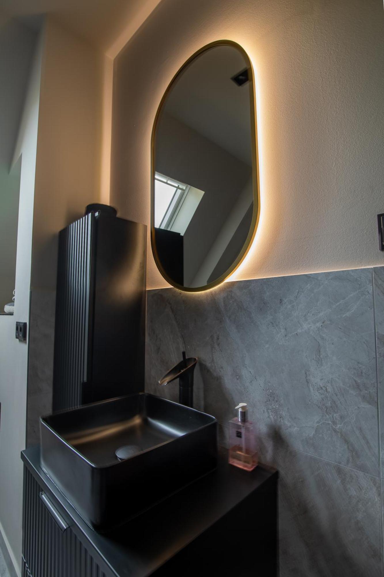 * Stadtvilla Plauen * * Aussergewoehnlich * 2 Zimmerwohnung * Zentrumsnah Εξωτερικό φωτογραφία
