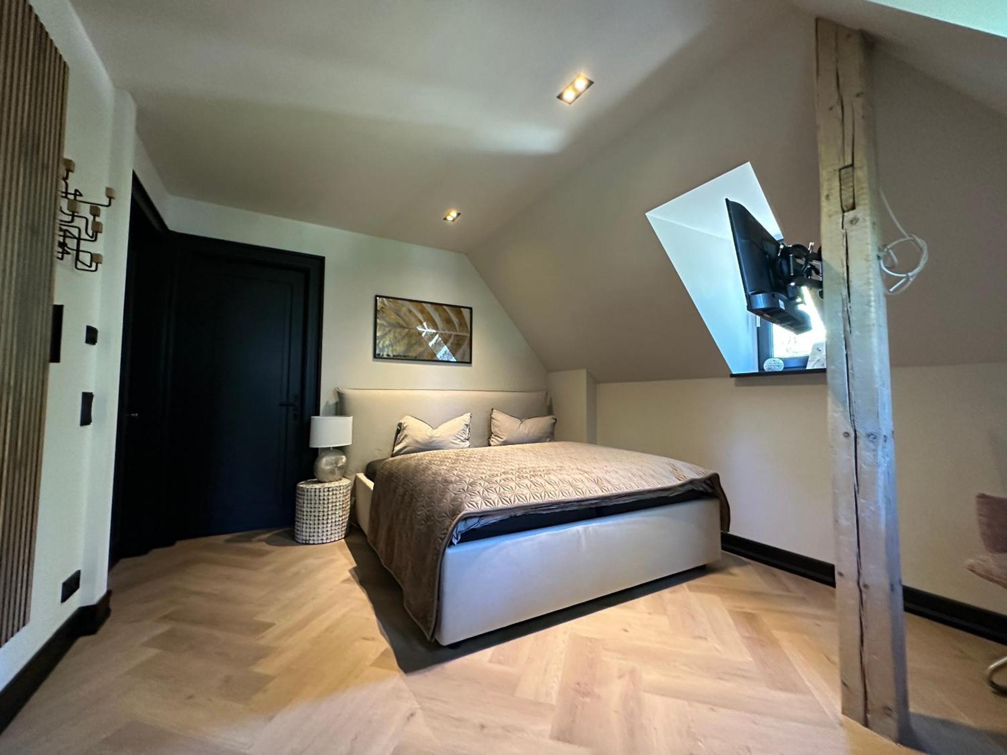 * Stadtvilla Plauen * * Aussergewoehnlich * 2 Zimmerwohnung * Zentrumsnah Εξωτερικό φωτογραφία